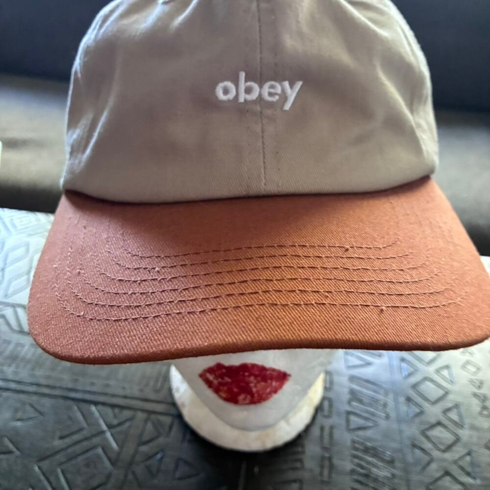 Obey Two Tone Snapback Hat Beige Brown Logo Cap Streetwear Adjustable Cotton